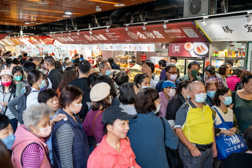 「南門買菜節」系列活動,吸引大批消費者前來,提升現場人潮和買氣
