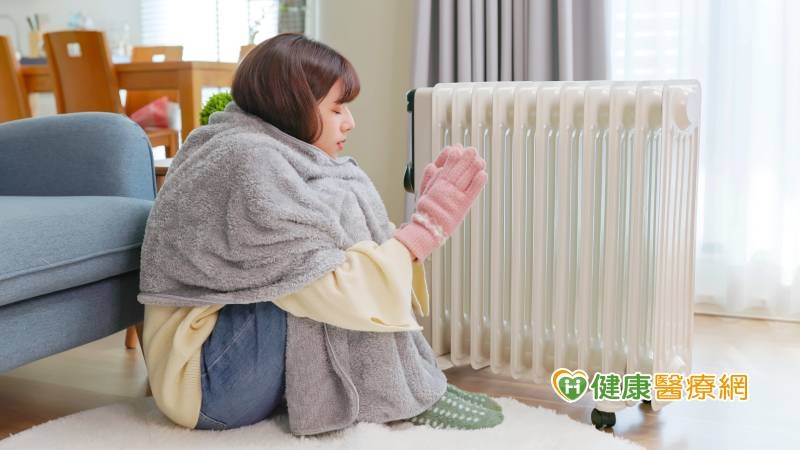 插座濕、電線凹到易釀火災! 用暖氣注意「五不一沒有」