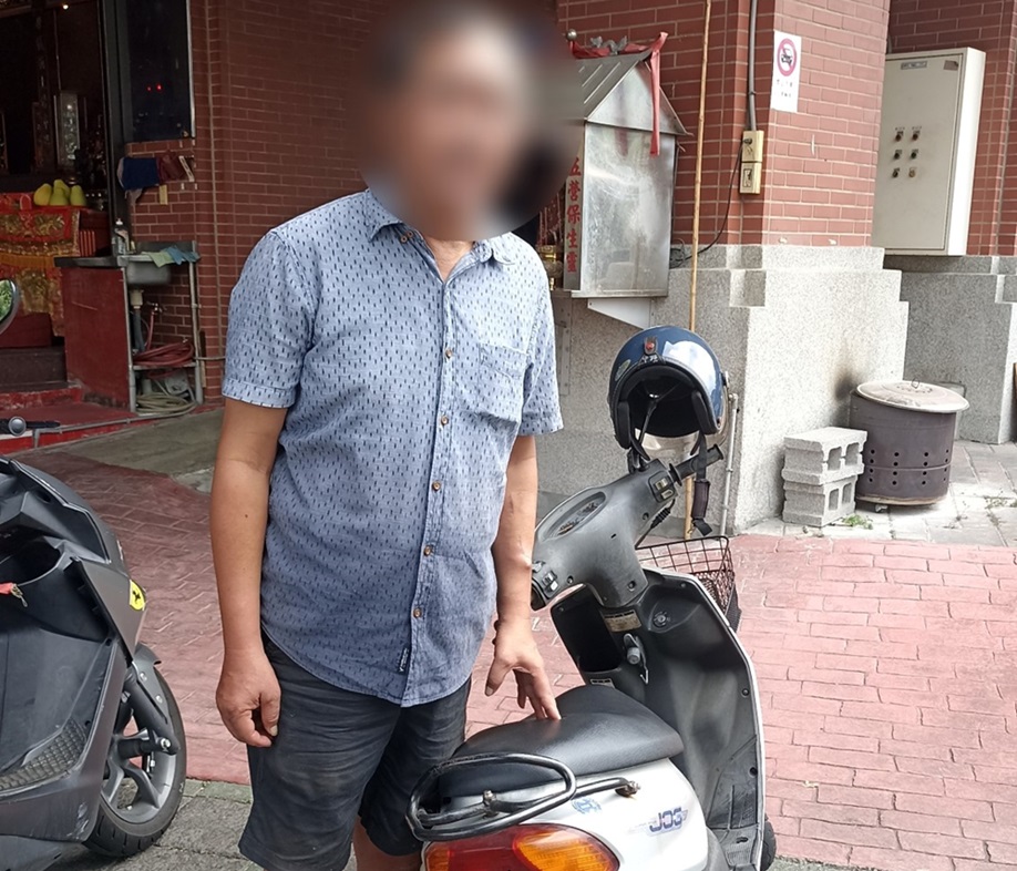 ▲圖說:黃男因錯認廟宇而勞師動眾找機車,自己也覺得不好意思,頻頻向員警致歉 (圖/台中市政府提供)