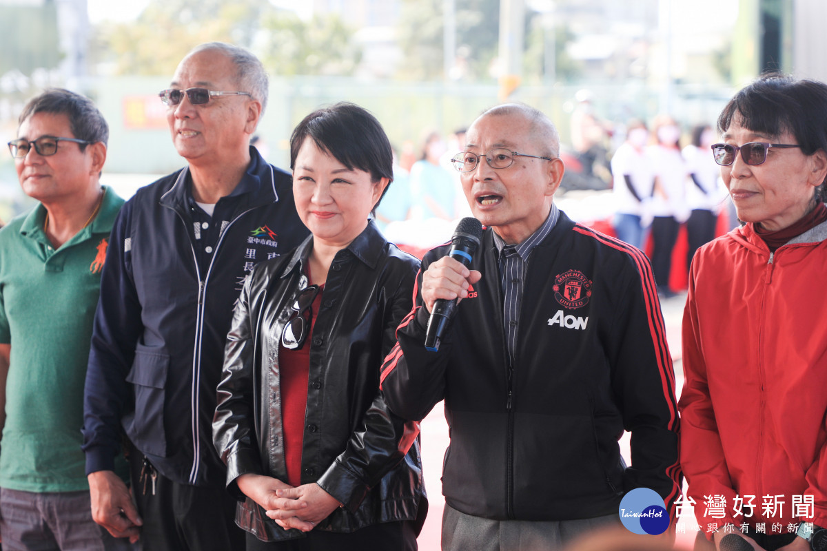 許良宇之父,許景堂先生致詞。