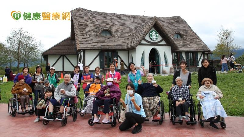 咖啡+麵包下午茶這樣吃 長輩也能出遊化身資深網美