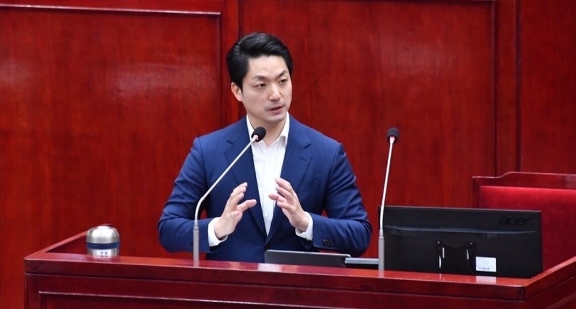 蔣萬安赴議會專案報告 說明成立青年局及悠遊卡興櫃調查報告等案