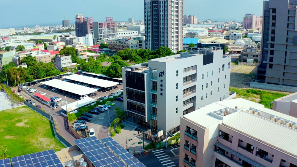 安葆教育訓練、產品測試與零件庫存的臺南據點(圖/安葆電能提供)