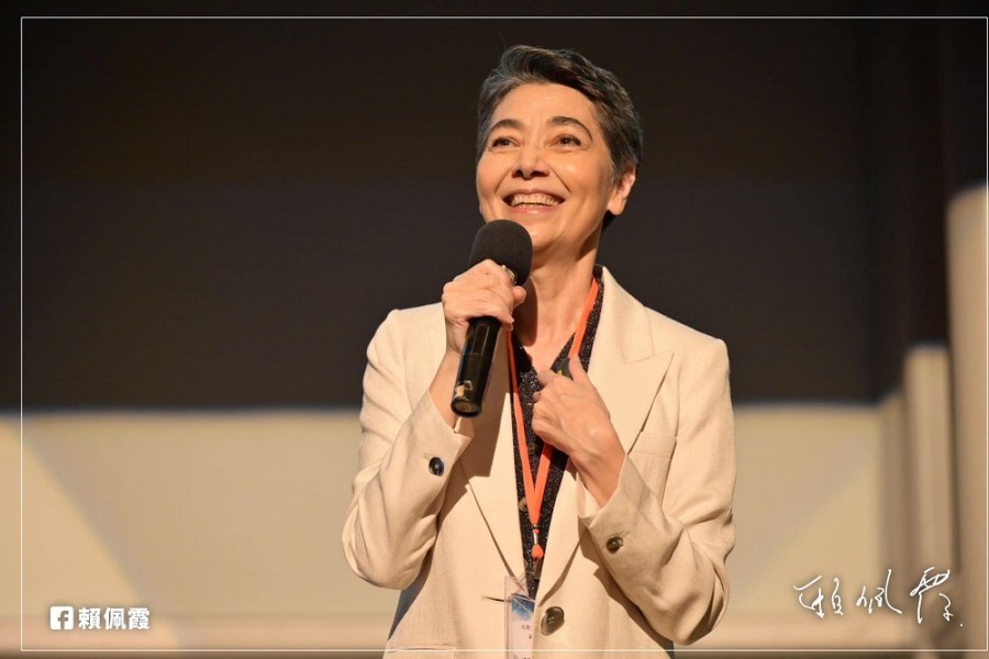 獲邀推廣非暴力溝通演講 賴佩霞:學會用愛的語言交流 220 獲邀推廣非暴力溝通演講 賴佩霞:學會用愛的語言交流 219