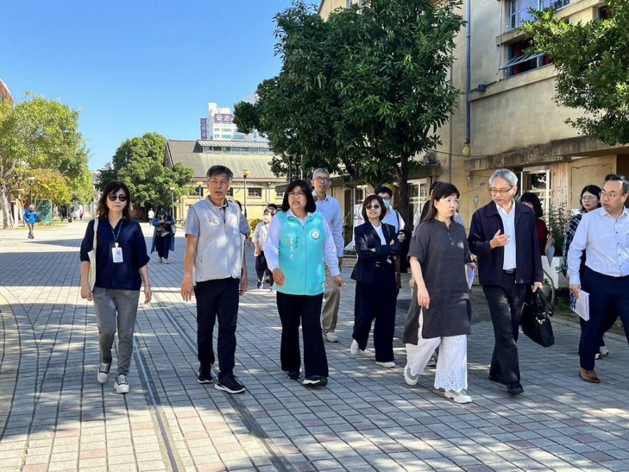 立委王美惠帶文教委員考察嘉市 市府積極爭取圖書館總館園區文化基地等預算