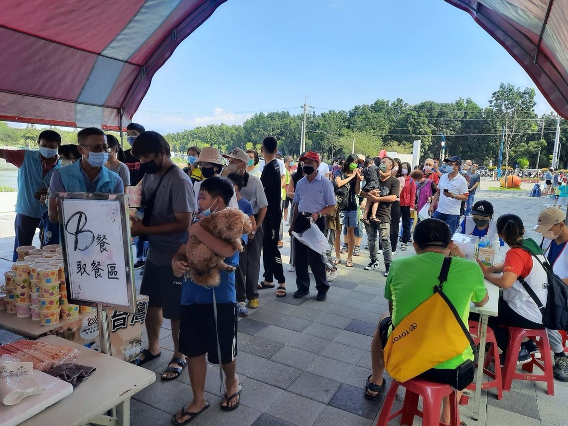 推屏東優質豬肉產品　捐發票贈香腸邀民眾作伙來