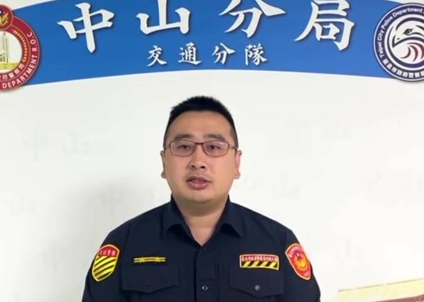 交通分隊長陳禾明說明。（記者林金聖翻攝）