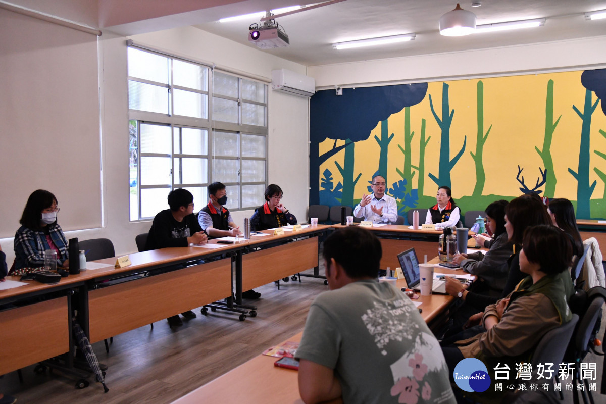 花蓮縣府攜手民間單位共築青少年社會福利　首辦青少年服務交流暨社區據點聯繫會議