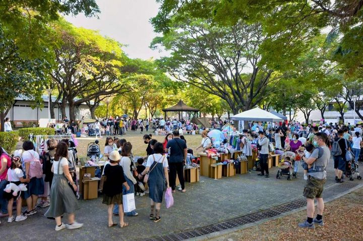 高雄蓮池潭兒童公園「小樹市集」週末登場 親子家庭相揪同樂