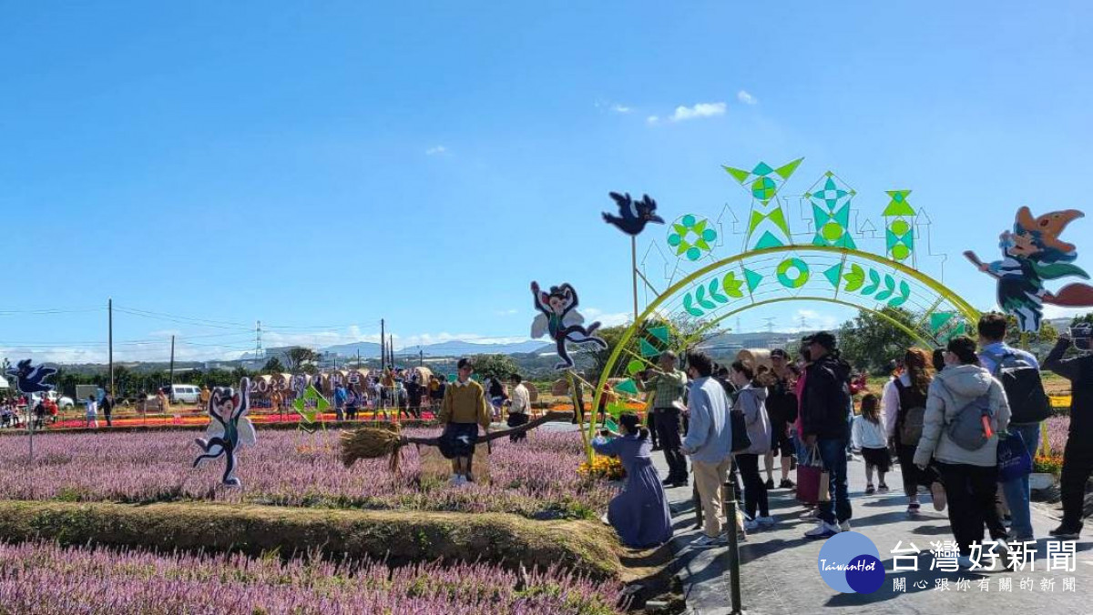 「桃園仙草嘉年華」於楊梅休閒農業區盛大開幕。<br /><br /> <br /><br />