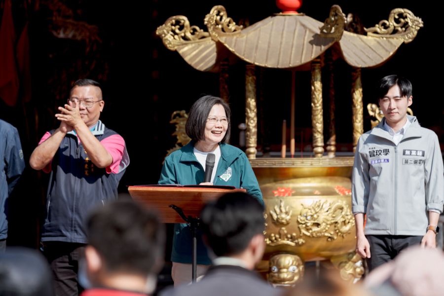 蔡英文輔選曾玟學:讓年輕世代為苗栗注入活力 230 蔡英文輔選曾玟學:讓年輕世代為苗栗注入活力 229