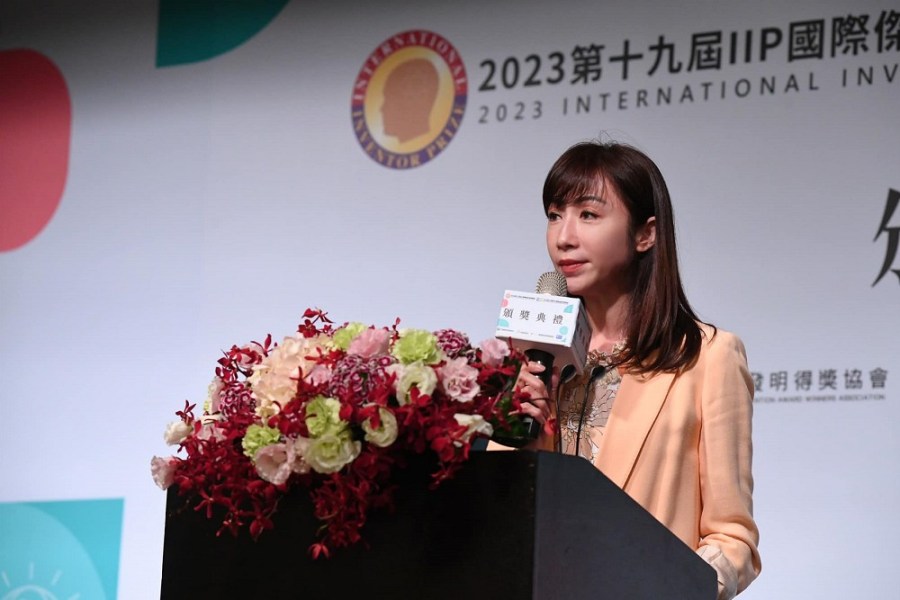 傑出發明獎最小得獎者小四生 許淑華:台灣之光於有榮焉 298 傑出發明獎最小得獎者小四生 許淑華:台灣之光於有榮焉 297