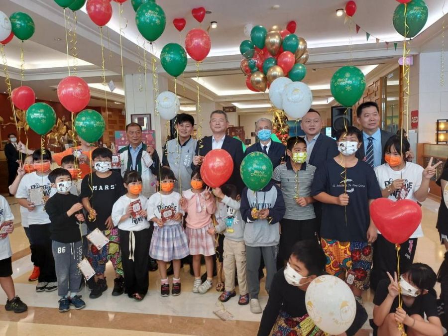 聖誕心願卡第17屆耐斯王子大飯店 讓500位弱勢孩童夢想起飛