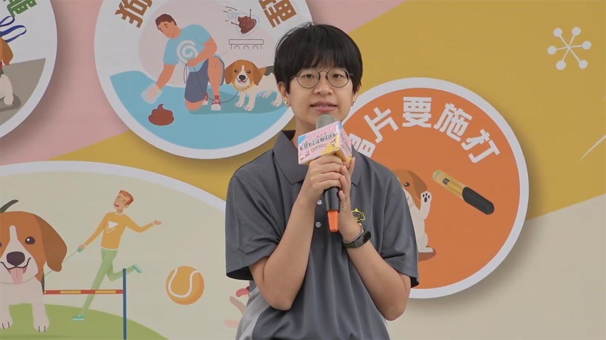 福壽實業市場處協理郭莉君也說,很榮幸能夠參與這個2023毛寶貝幸福耶誕趴活動。公司非常積極的在研發寵物處方食品,我們的研發能力已經有相當程度,那也是為了能夠提供毛小孩更全面的照顧。(圖/FTNN新聞網拍攝)