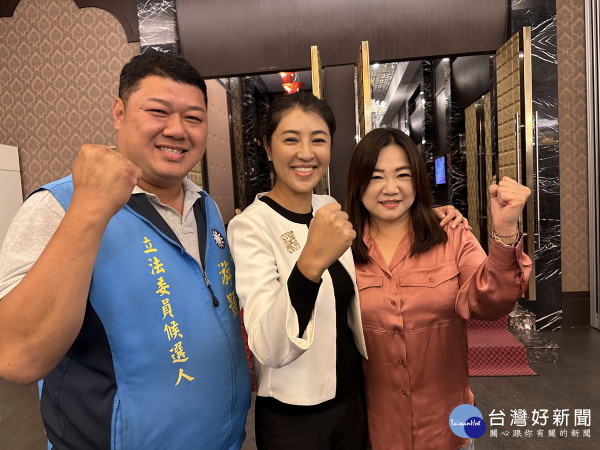 許淑華要與兩位區域立委參選人分進合擊拿下兩席立委。（記者扶小萍攝）