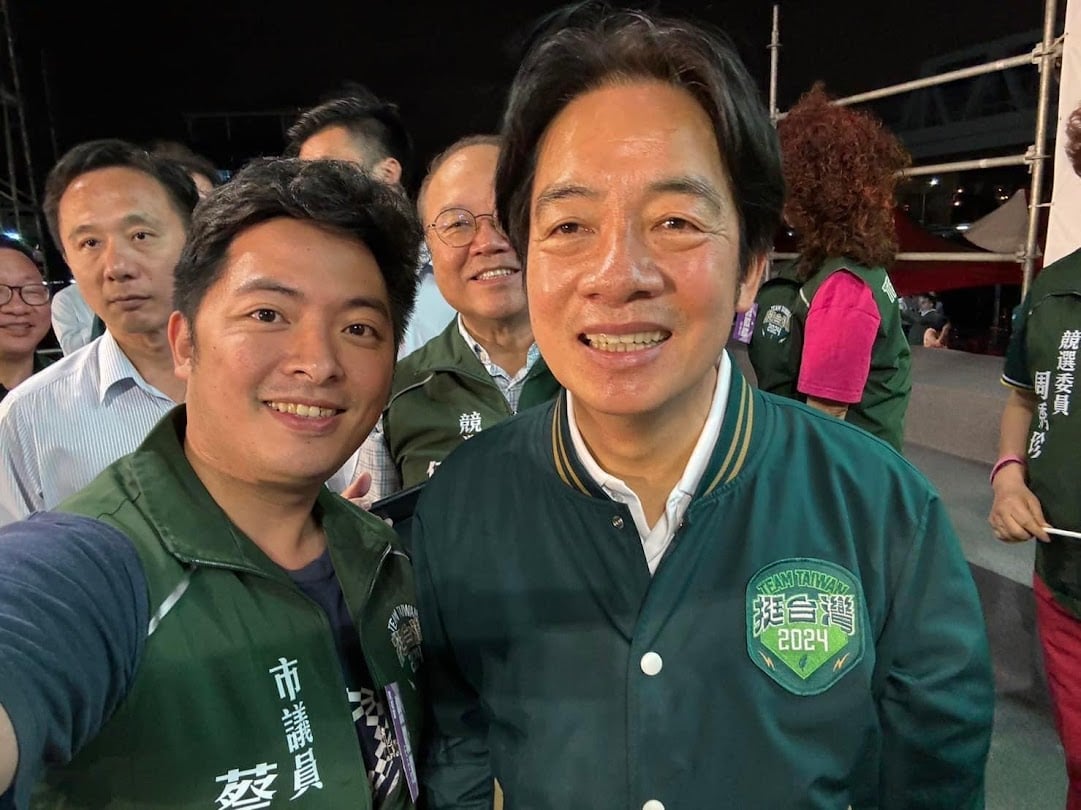民進黨台中市議員捲入緋聞風波,藍營猛攻綠營立委與總統參選人要求道歉。翻攝蔡耀頡臉書