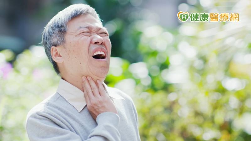 七旬老翁腸胃道大出血險喪命 竟是1個月前誤食魚刺惹禍