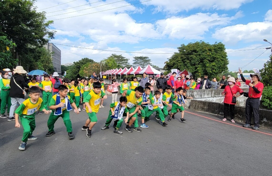 屏東馬卡道文化祭  內埔老埤走鏢、祭典率先起跑