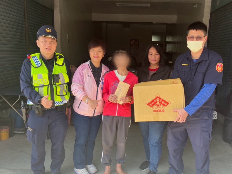 男子重病經濟陷困頓　和心警集結物資送暖