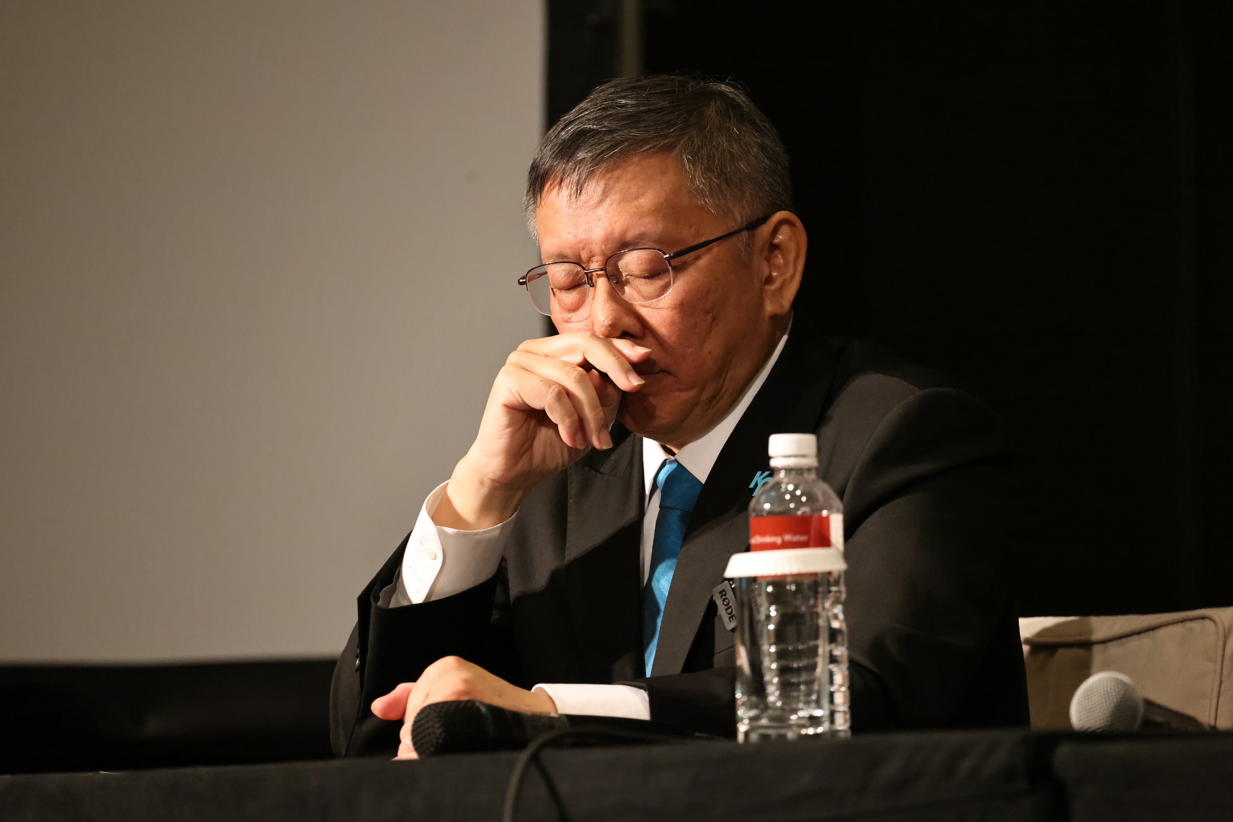 柯文哲表示,一度懷疑有限資源能否打完選戰。資料照片/林啟弘攝