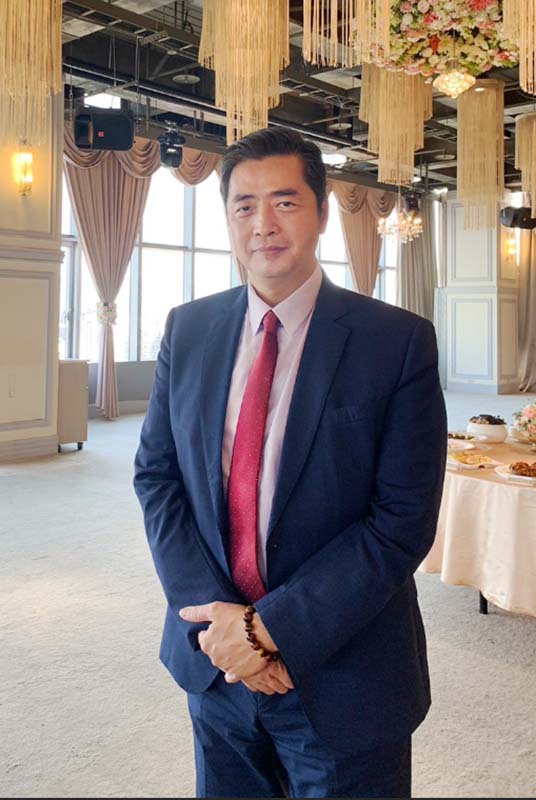 御頂國際董事長孫正強推廣「零碳餐飲服務」。御頂國際/提供