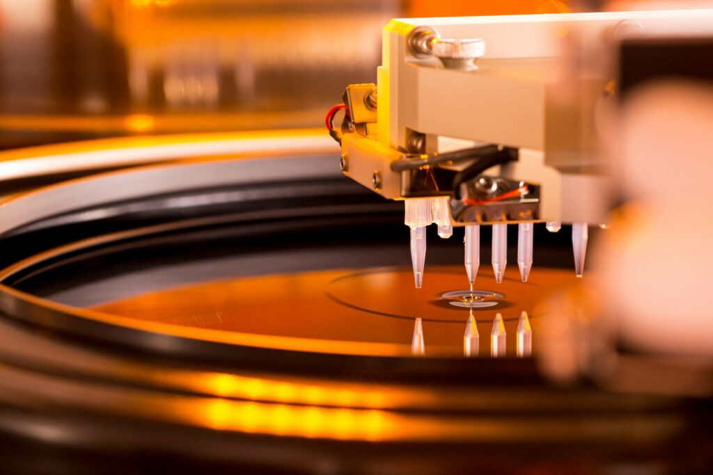 美光半導體創新應用競賽,邀請學生共同競逐未來,深入半導體技術的最前線。(圖片:美光科技提供)