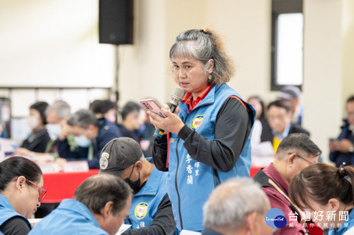 復興區里長提出地方需求與建議。