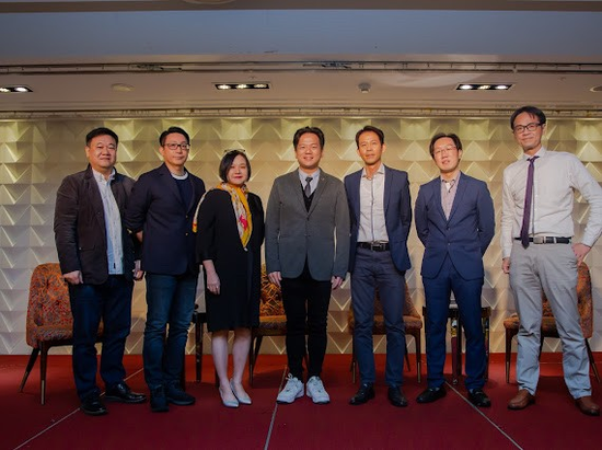 中和如何真正達到「軟硬融合」 ？看立委邱臣遠與區塊鏈業者怎麼說