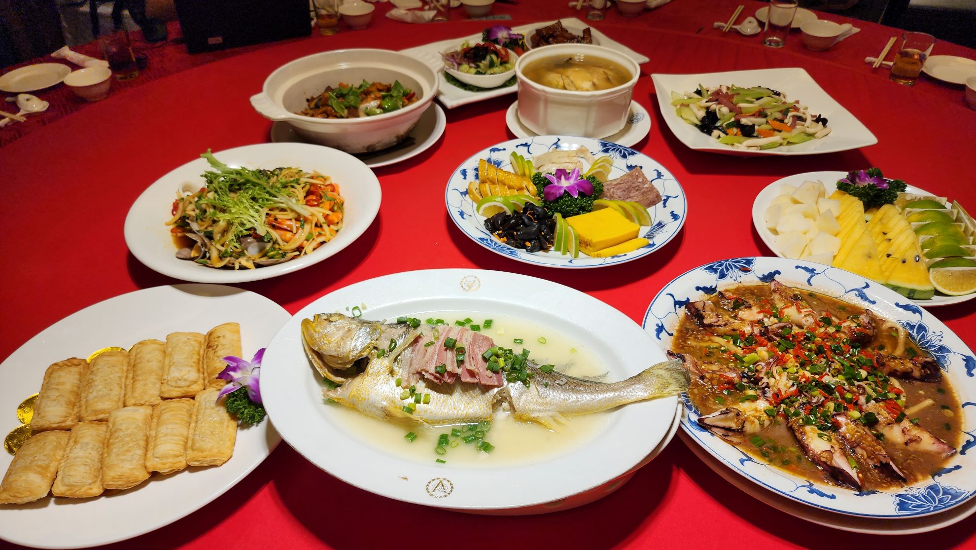 ▲以江浙名菜搭配台菜海鮮,精心烹調各創新料理。(圖/記者張辰卿攝)