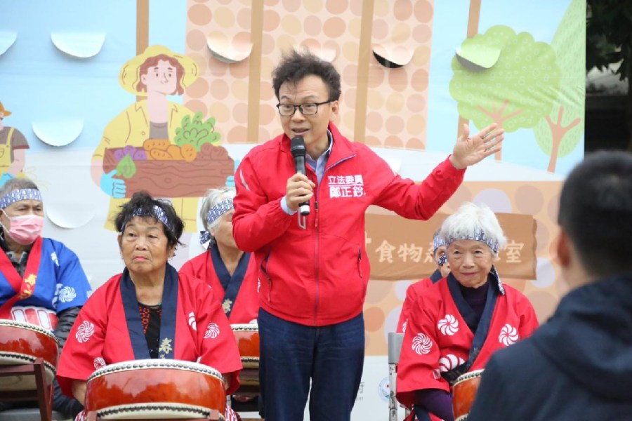 【匯流民調 2024區域立委系列2-1】新竹市立委四強鼎立 國民黨鄭正鈐暫居領先 220 【匯流民調 2024區域立委系列2-1】新竹市立委四強鼎立 國民黨鄭正鈐暫居領先 219