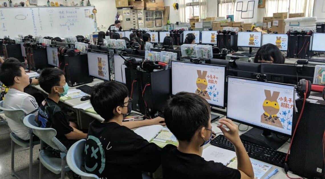 高市圖仁武暨澄觀分館 「校園巡迴電子書借閱活動」推廣熱絡