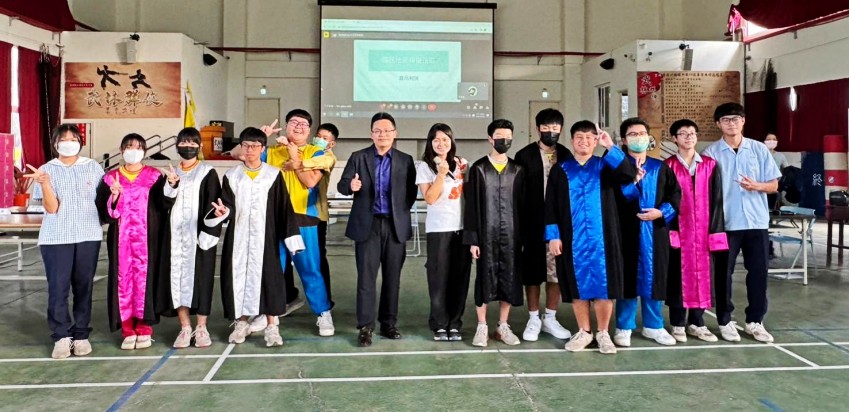 國民法官偏鄉孩子不漏接 王子榮前進校園模擬審理過程