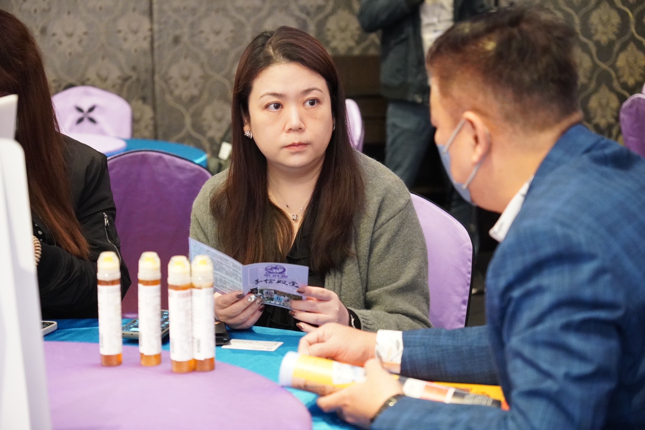 國際通路廠商與業者媒合洽談。(圖/台中市好禮協會提供)