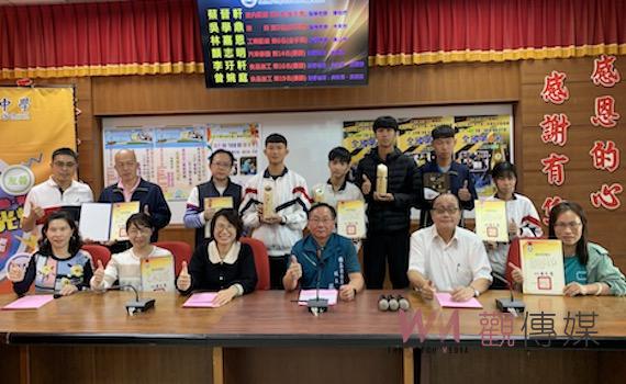 國立東高全國技賽放異彩 師生同心榮獲3金手3優勝綻光芒