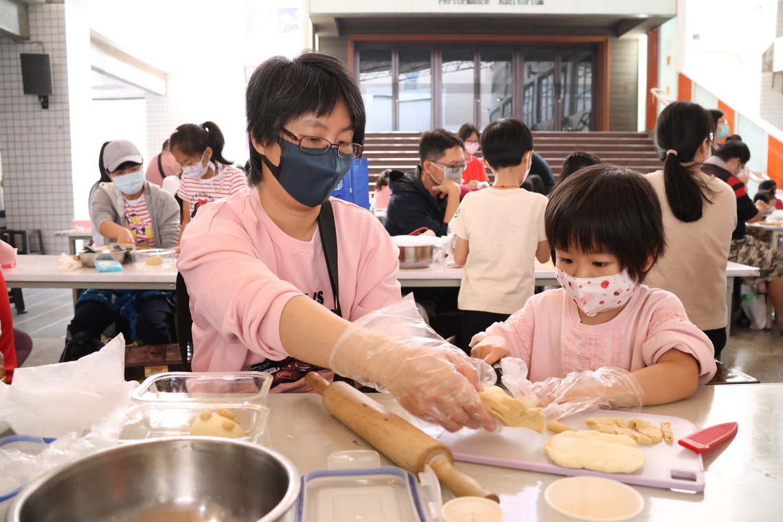 漾新聞|社教館辦造形手作雙色饅頭 上百親子體驗美食創作樂