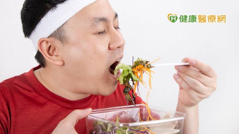 想降三高、剷肉 「限制熱量」還是「限制時間」比較好?