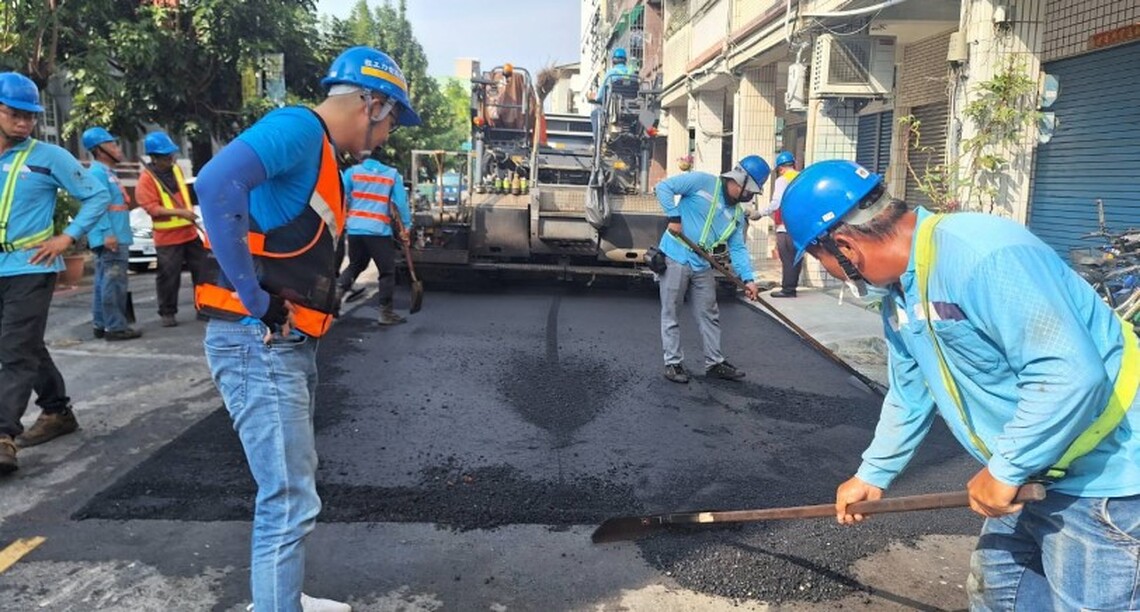 台電高雄區處馬不停蹄   還住戶一條安全回家的路