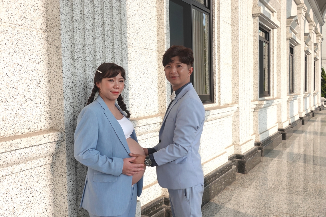 漾新聞|孕媽咪市議會拍寫真 康裕成鼓勵年輕人「敢生、多生」