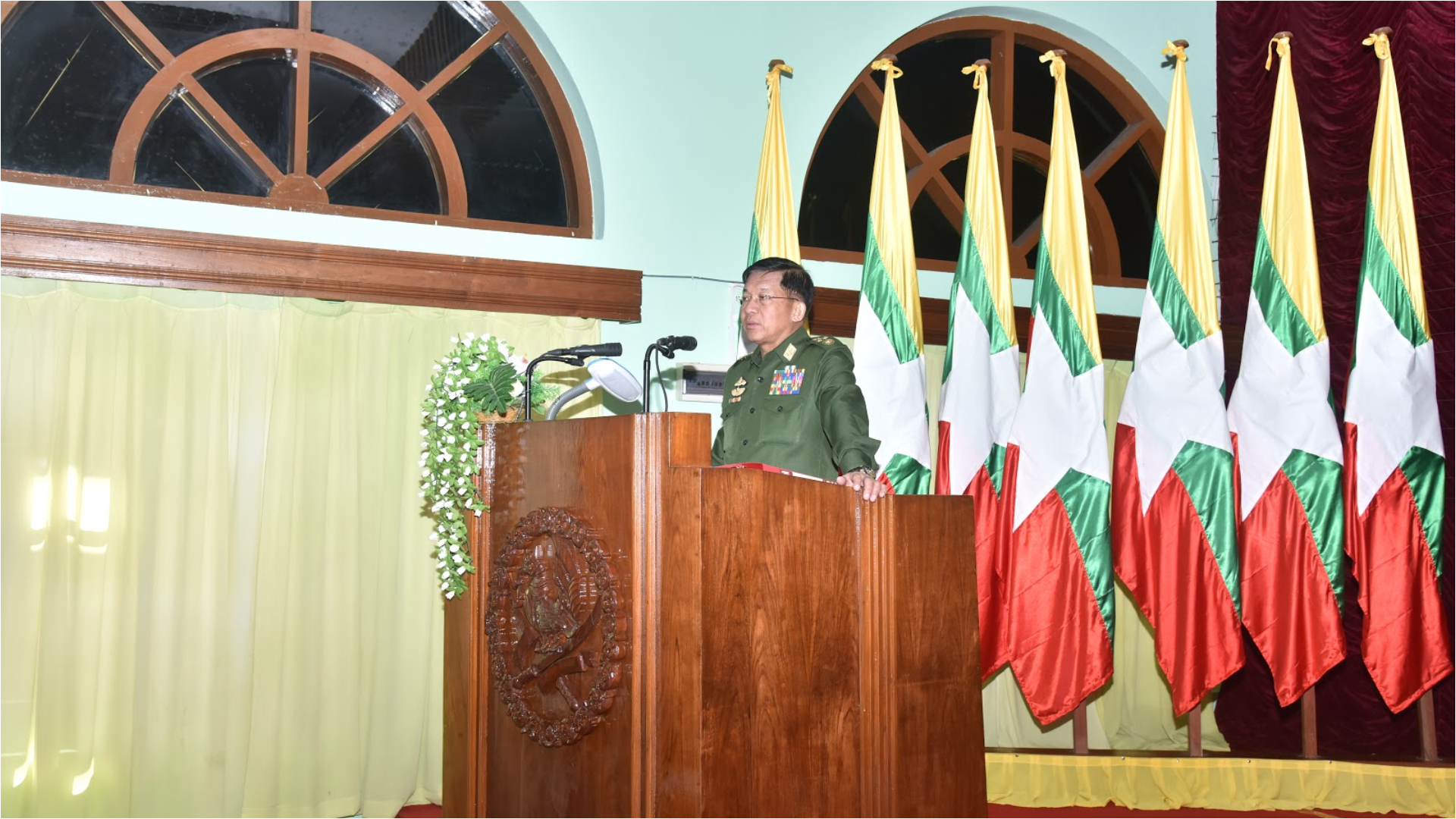 緬甸軍政府領導人敏昂萊(Min Aung Hlaing)。翻攝seniorgeneralminaunghlaing.com.mm
