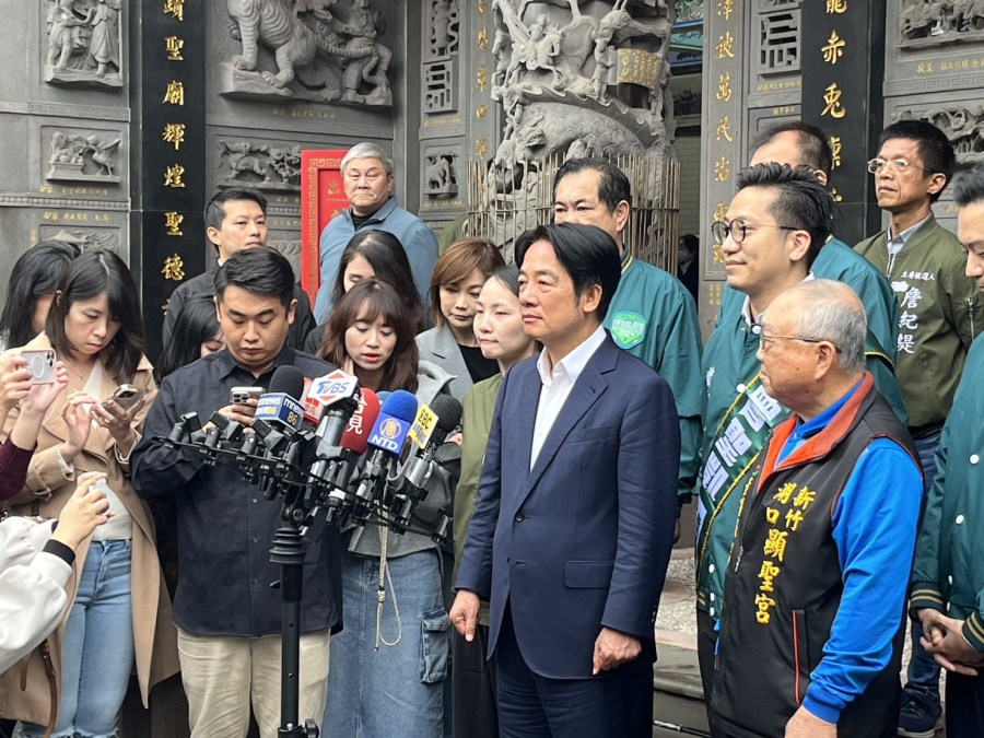 侯辦稱政府開放10萬印度移工 賴清德:查核中心認定為假消息 216 侯辦稱政府開放10萬印度移工 賴清德:查核中心認定為假消息 215