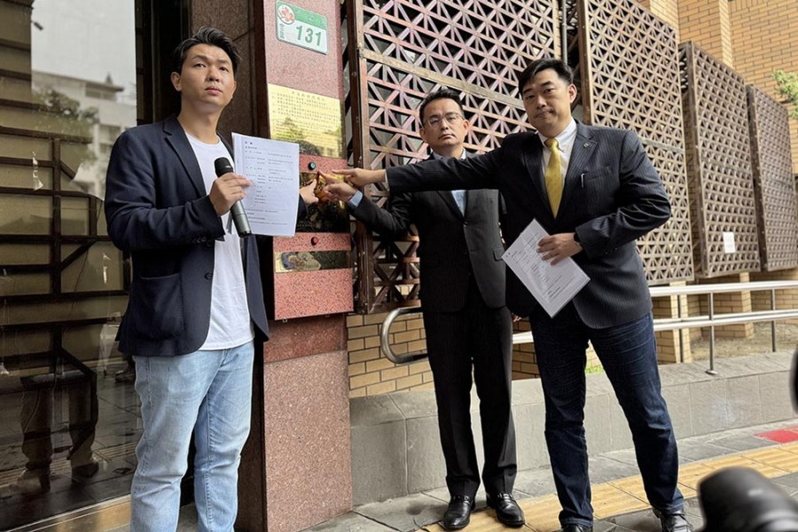 散佈空手套白狼不實言論 侯競辦北檢提告邱毅等人 224 散佈空手套白狼不實言論 侯競辦北檢提告邱毅等人 223