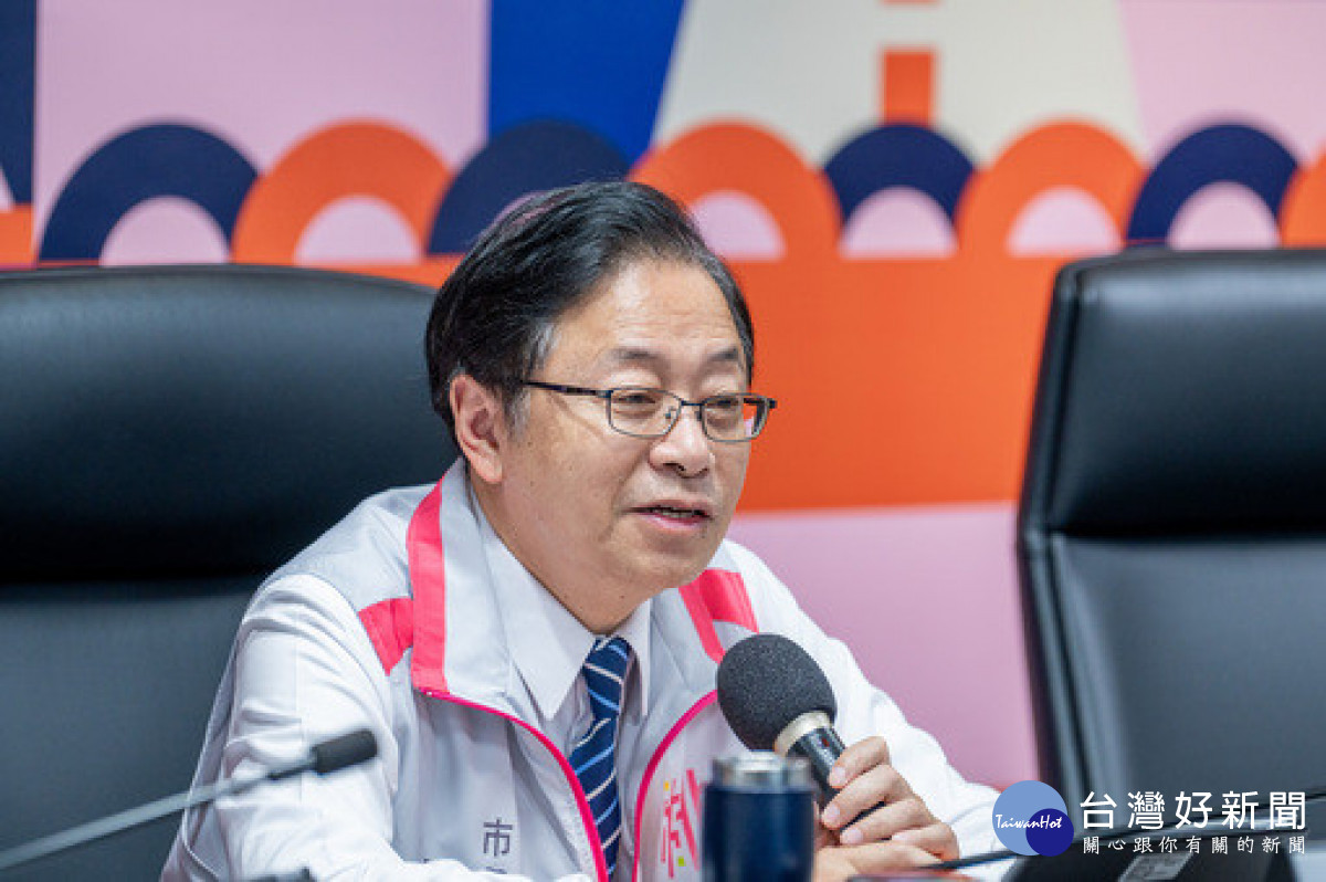 市長主持市政會議，聽取文化局專題報告。