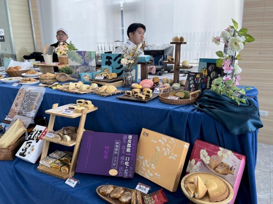 全台烘焙業英雄聯盟在台南發表新品