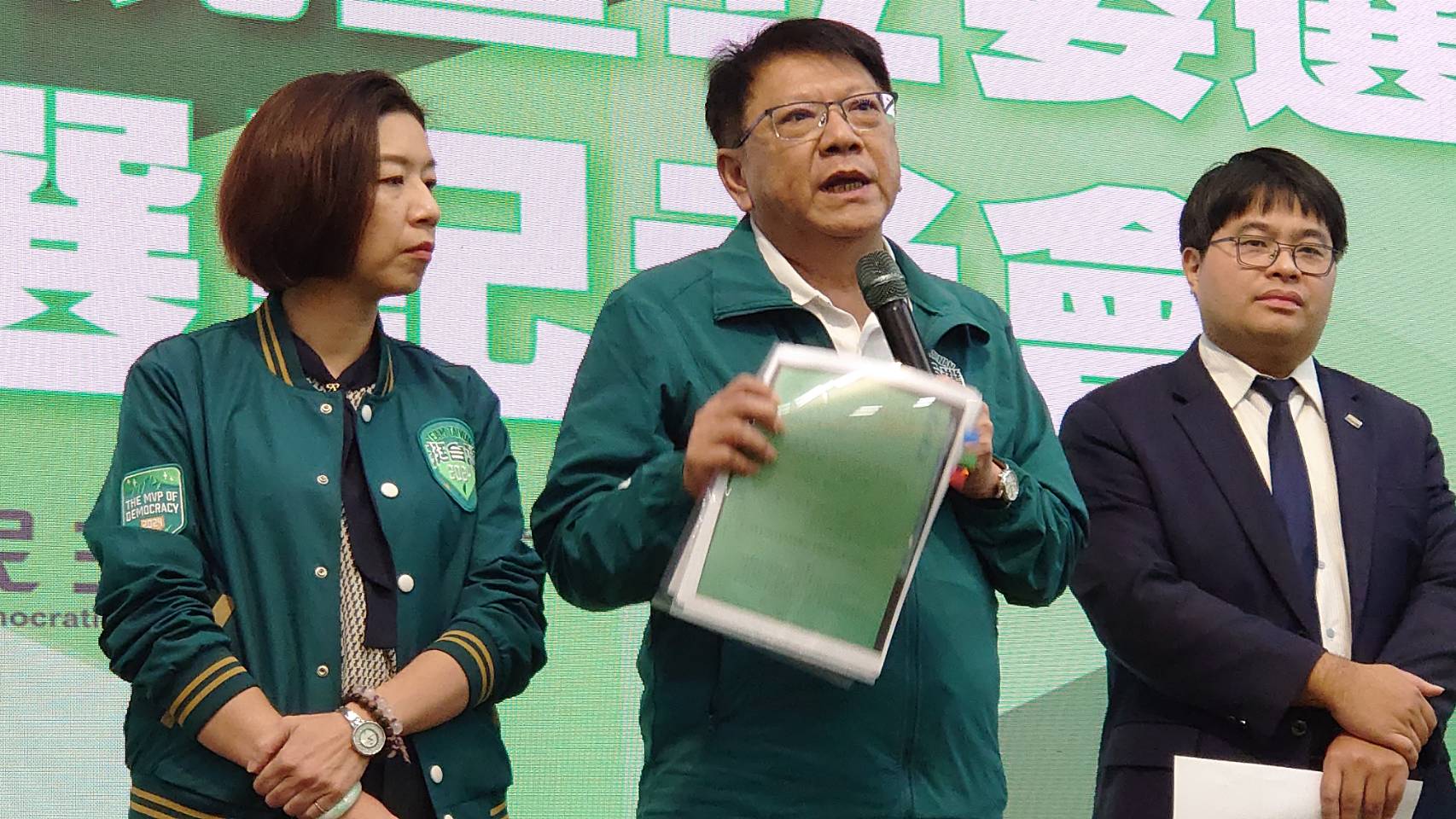 面對王鴻薇質疑豪宅爭議,潘孟安強調以訟止謗。蘇聖怡攝