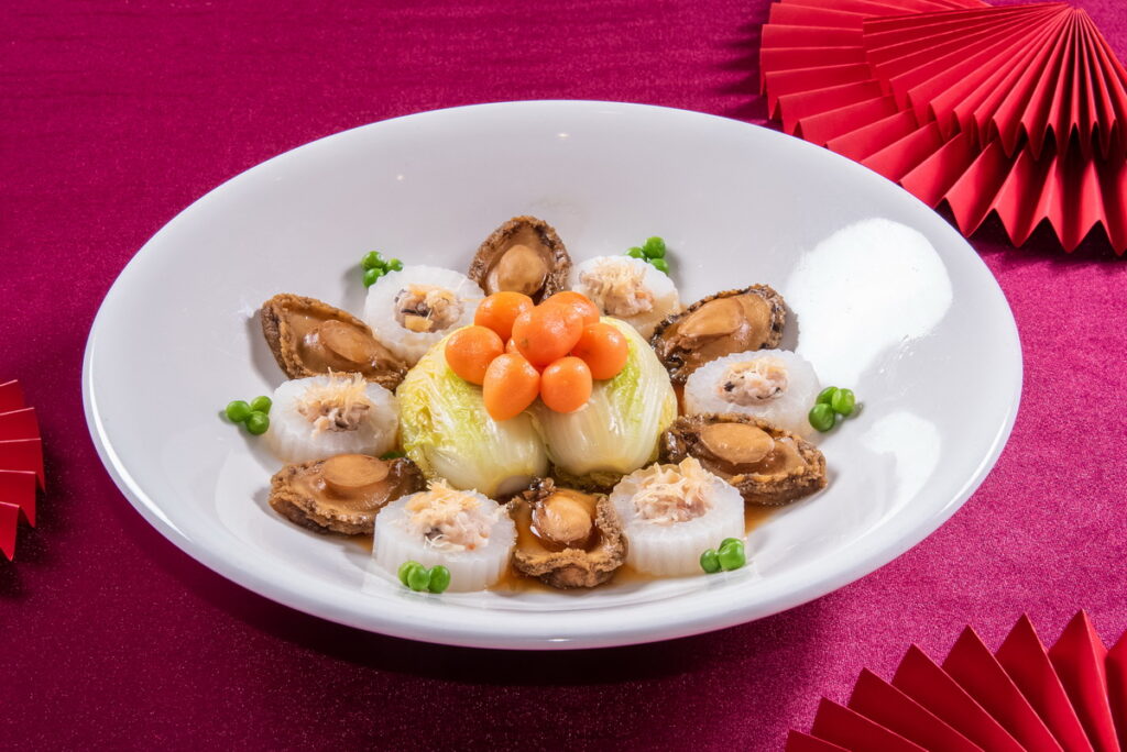 富士大飯店 -玉環彩頭燴鮑魚。