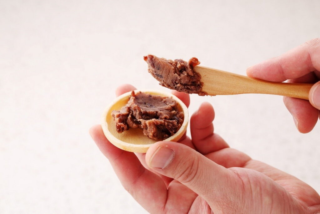 「銀座朝食實驗室」可讓食客自己動手做最中餡餅。（©Ginza Choshoku Lab）
