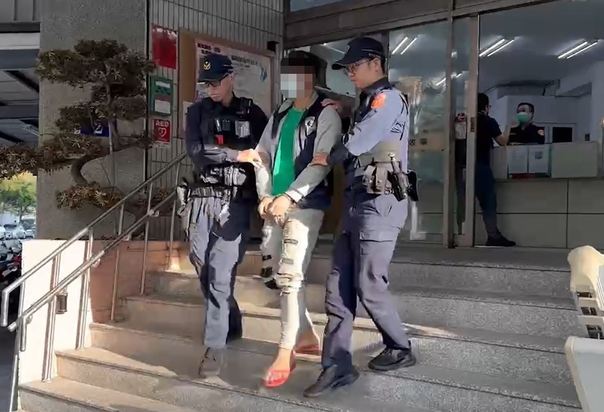 ▲圖說:19歲胡姓車手再次犯案,遭眼尖探員查獲 (圖/台中市政府提供)