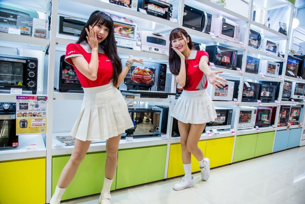 Panasonic小家電玩美品牌月聖誕來敲鐘，送耶誕豪禮揪暖心，還有1元放大術拿時尚家電