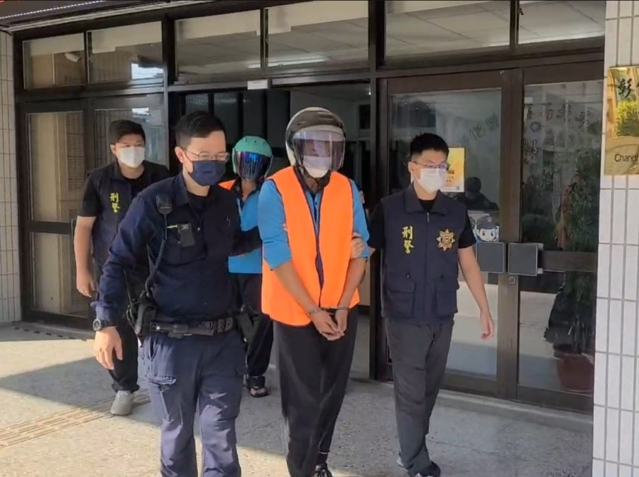 因愛生恨 綁雙腳西瓜刀狂砍20餘刀47歲婦人身亡 215 cnews204231208a02