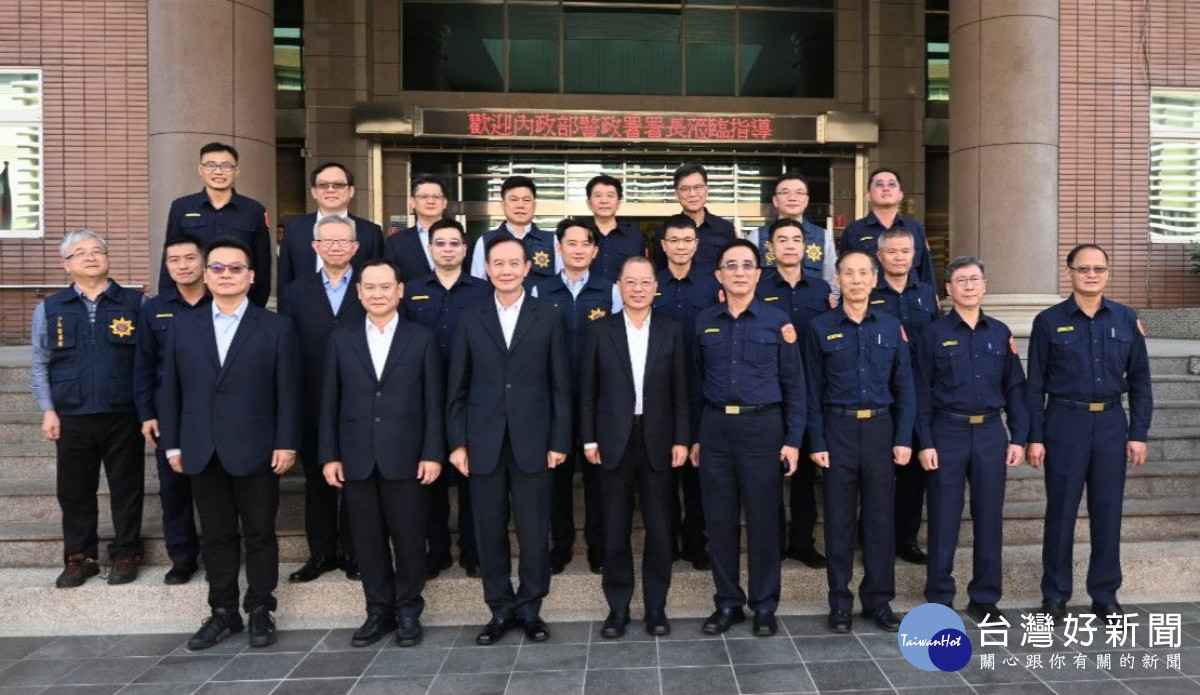 警政署長黃明昭到嘉義市視察選舉工作，慰勉嘉市警局同仁執勤辛勞／警方提供